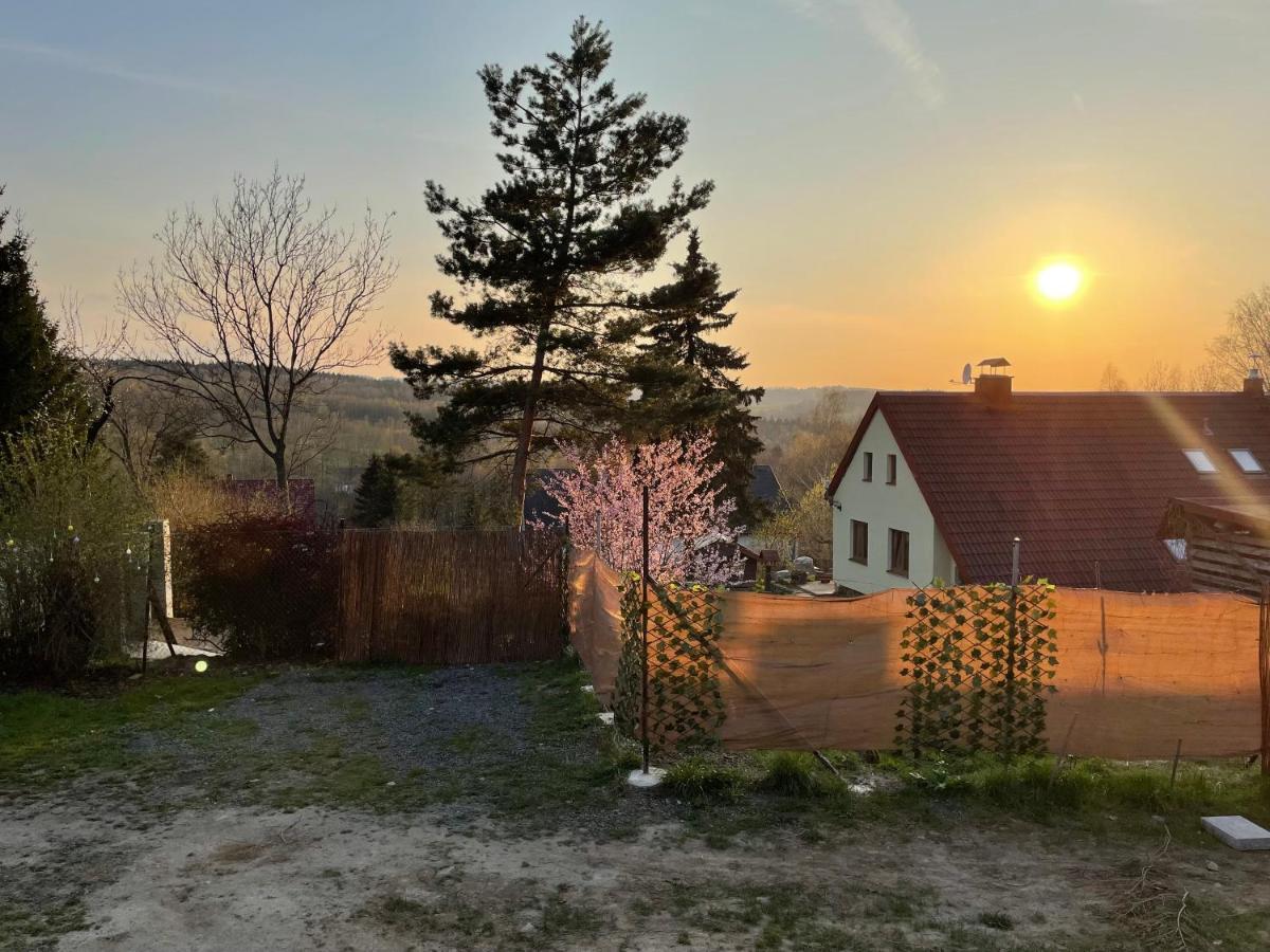 Fox House Tisá / Rájec Hotel Kültér fotó
